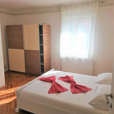 Apartman Lilac- 100m From Trogir