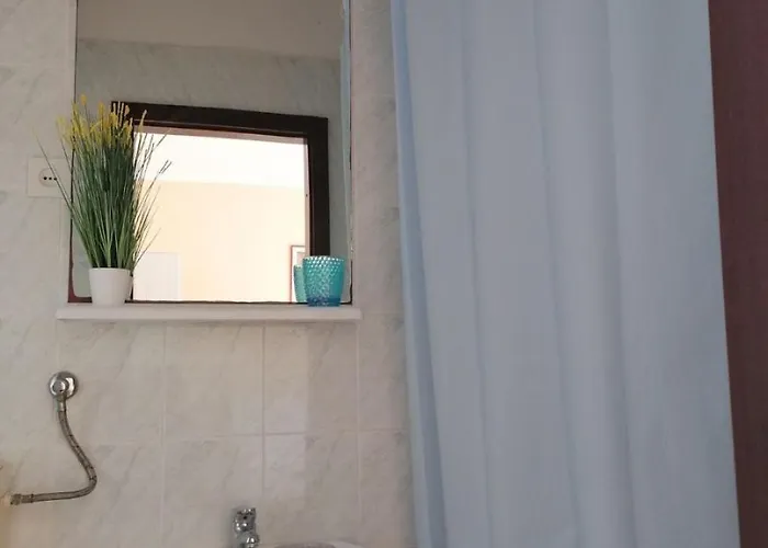 Lilac Apartment *